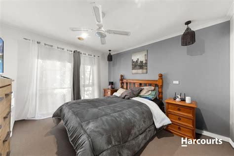 eacorts pakenham|5 Malcolm Crt, Pakenham, VIC 3810